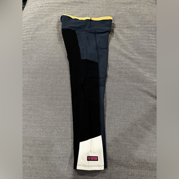 PE Nation Capri Leggings - Picture 4 of 11